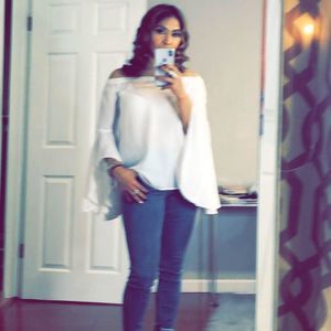 Meet your Posher, Juany